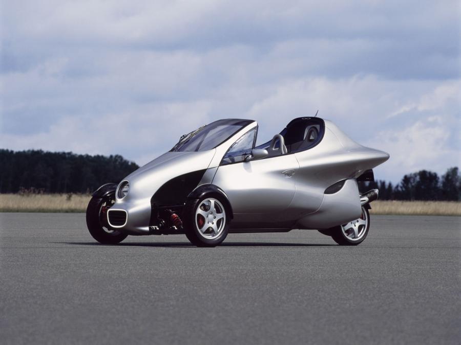  Mercedes-Benz F300 Life Jet Concept 1997 года  (фото 1 из 15)